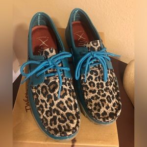 TWISTED X WOMEN DRIVING MOCCASIN LEATHER SHOE Turquoise Leopard Size 8 EUC